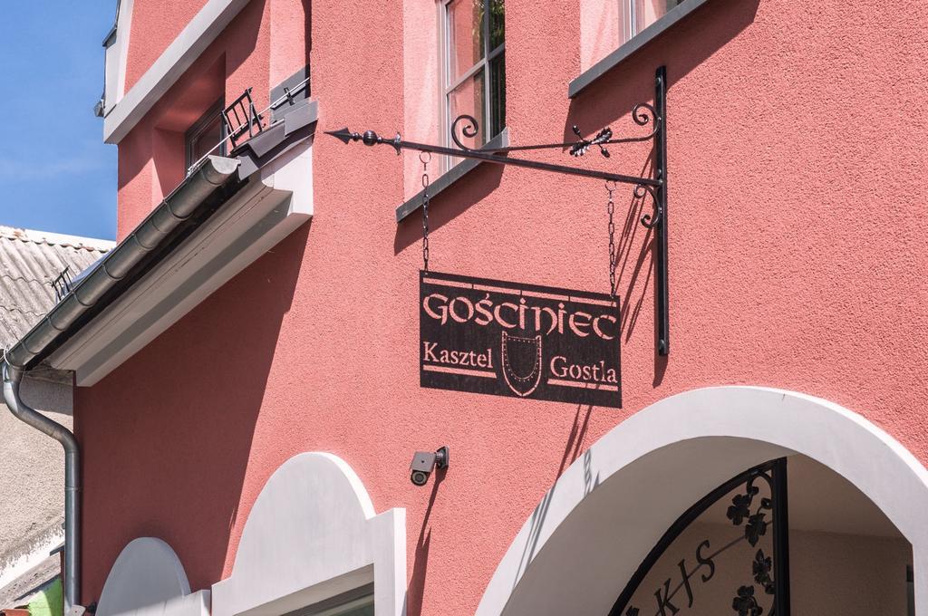 Gosciniec Kasztel U Gostla Otel Murowana Goślina Oda fotoğraf