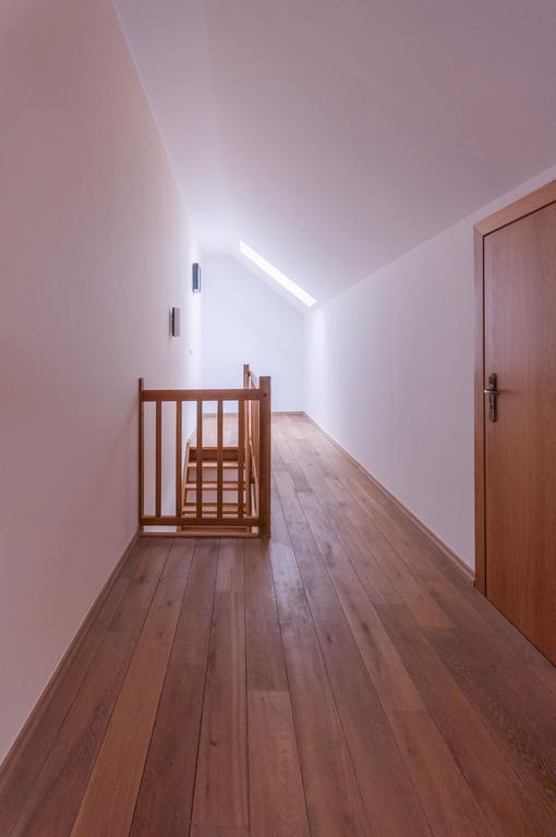 Gosciniec Kasztel U Gostla Otel Murowana Goślina Oda fotoğraf
